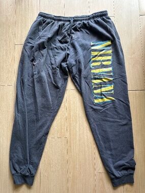Gray Nirvana Sweatpants Size 3X *See Note*